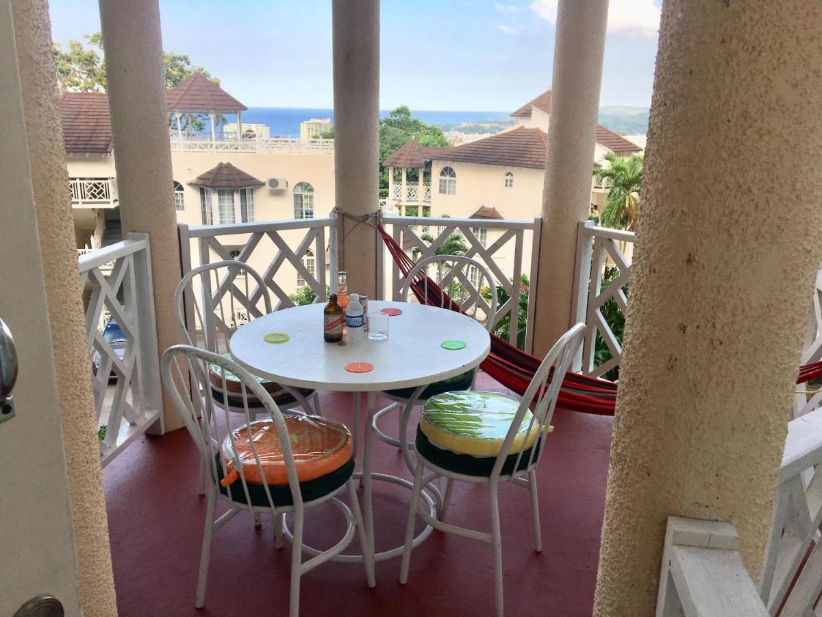 #D1 Castle Studio Wifi King Bed Ocho Rios Jamaica Екстер'єр фото